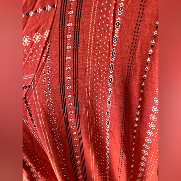 Xhilaration tribal print top size 3x - Picture 2 of 4